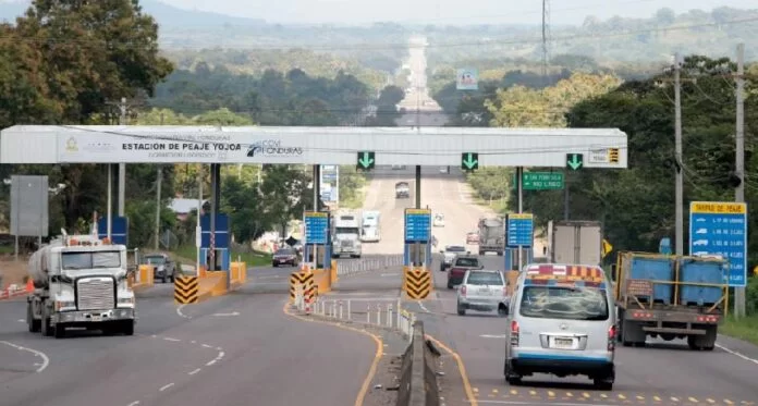 Ajuste al peaje significa un aumento en el precio de todos los productos, advierten transportistas