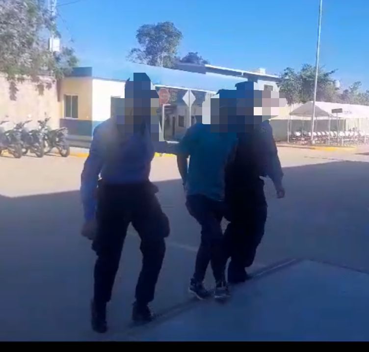Agentes policiales de la UMEP-16 capturan a un joven por el delito de violación en Taulabé Comayagua