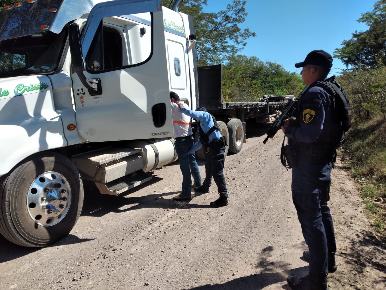 Ministro de Seguridad envia a El Paraiso equipos de busqueda y captura para detener a feminicida
