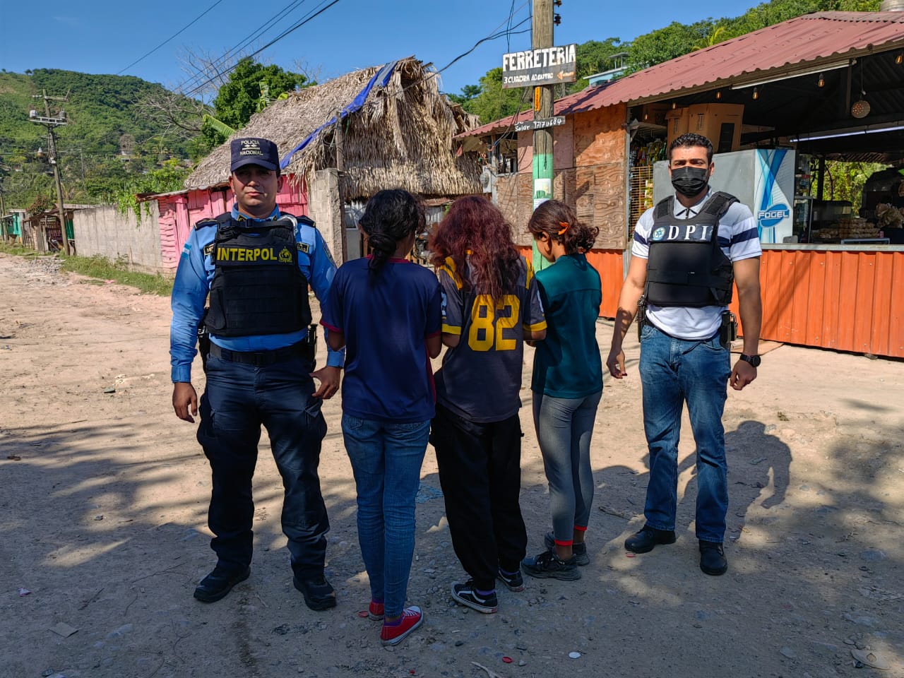 Encuentran en Cortés a tres menores extraviadas en la Aldea El Porvenir, Comayagua