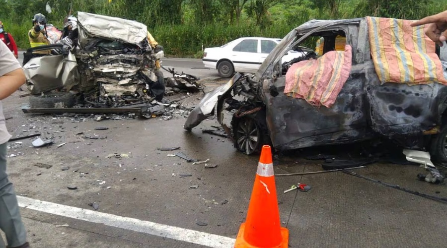 Un militar muerto y ocho heridos en accidente de carretera en Ecuador