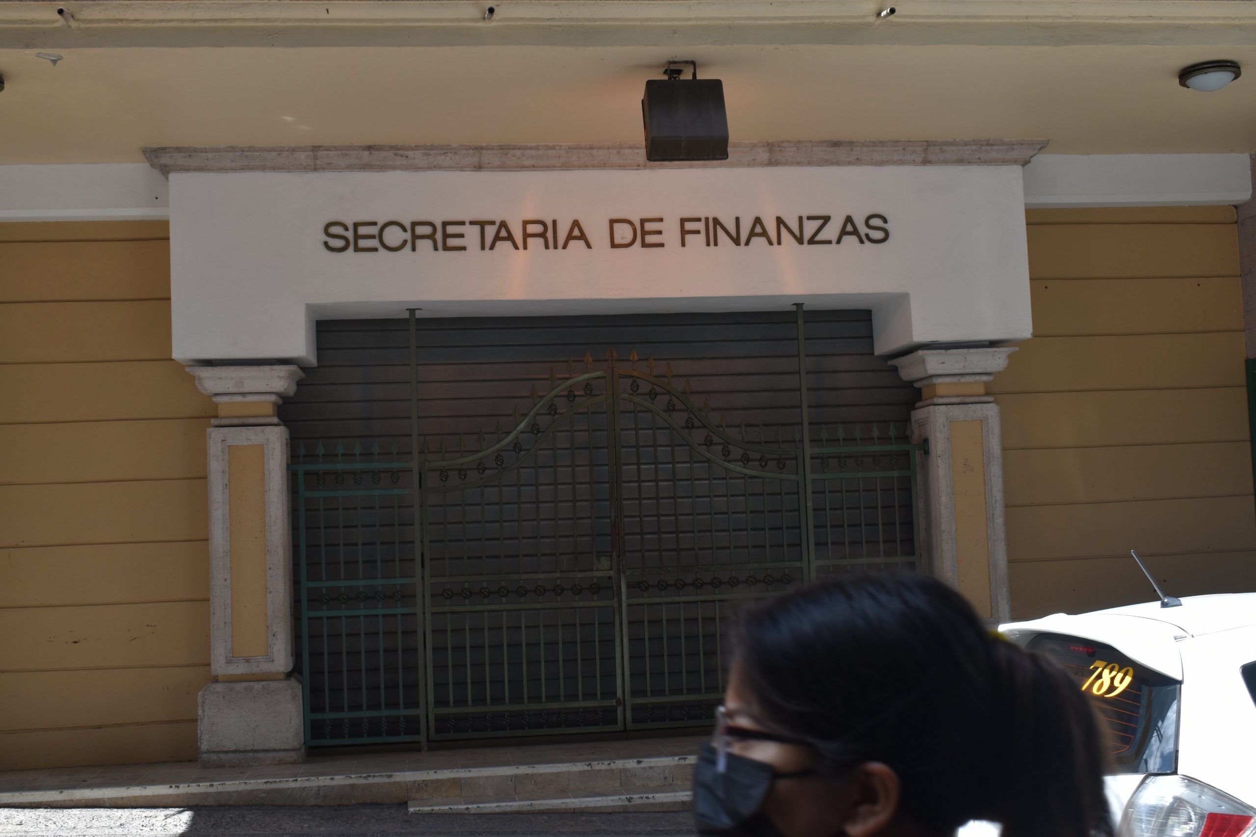 Sefin comienza a pagar a constructoras la deuda retenida por error interno de instituciones públicas