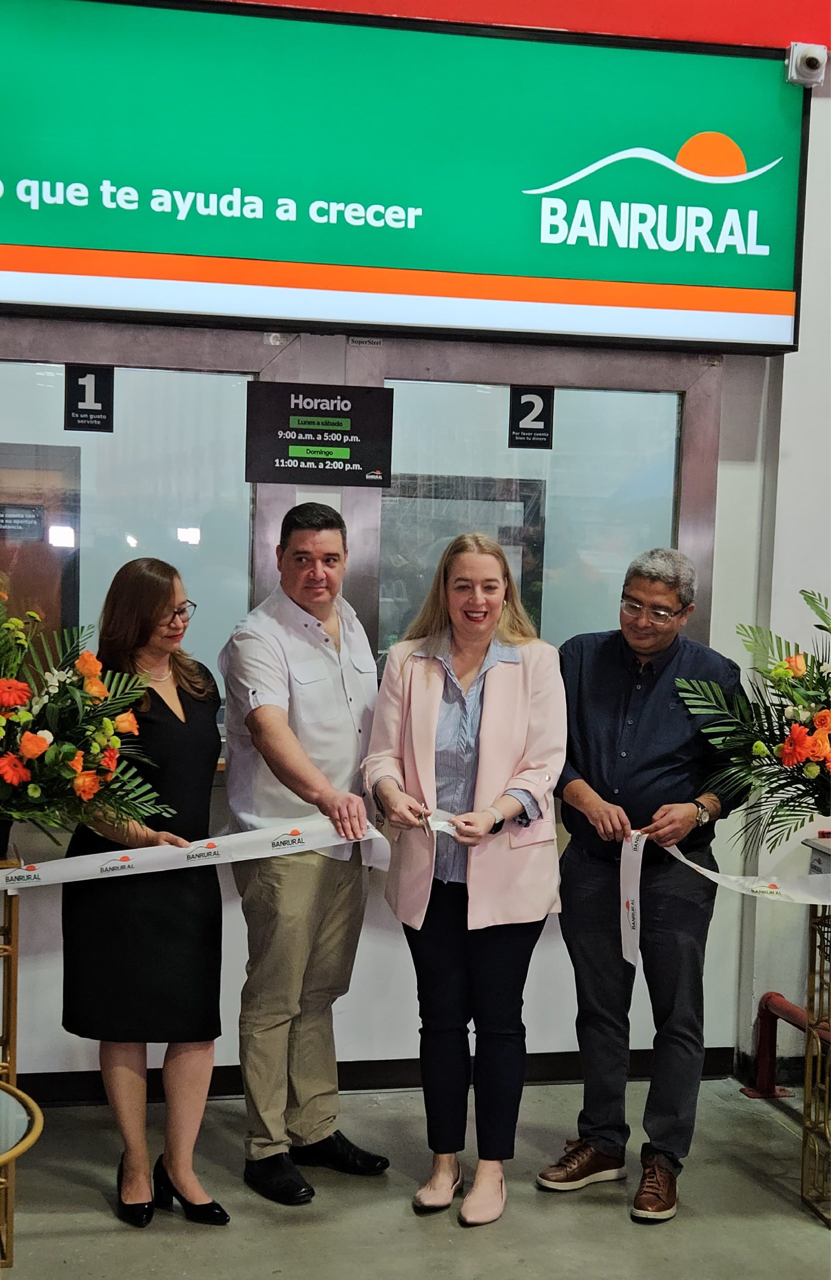 Banrural inaugura nuevo punto de atención en Supertiendas Xtra, San Pedro Sula