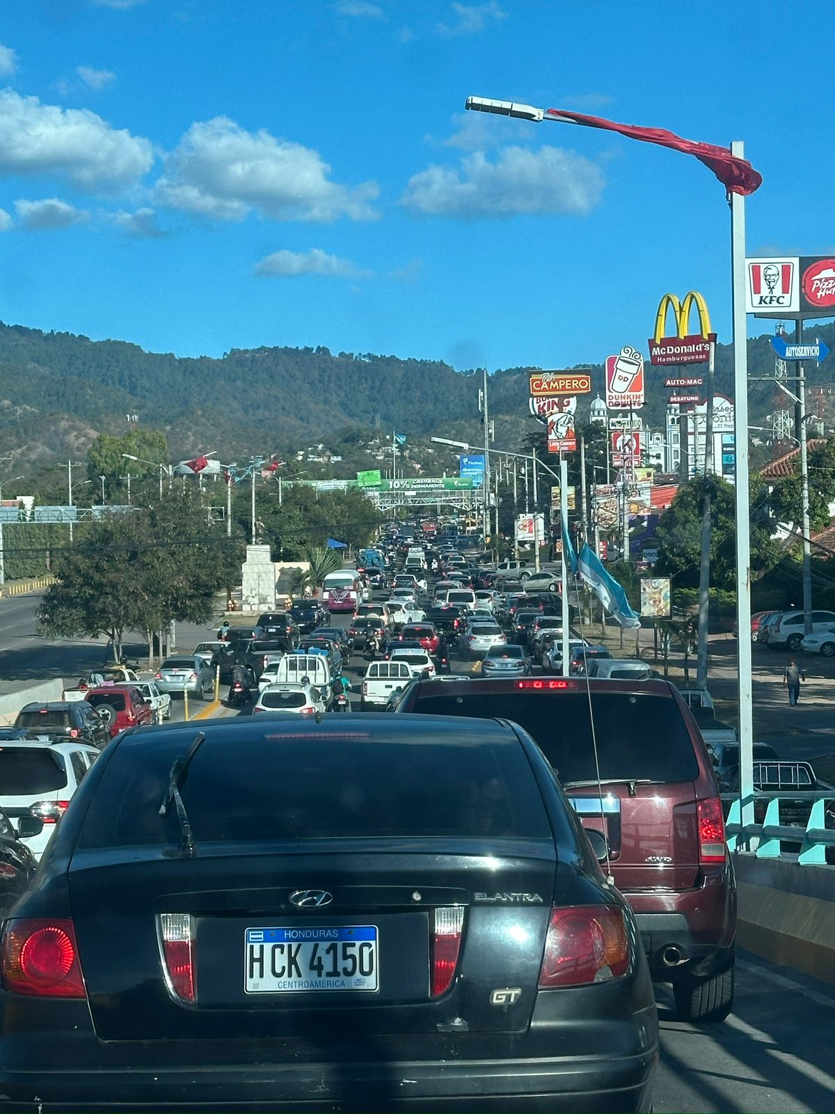 Colapsada la capital tarde-noche de este miércoles en la capital