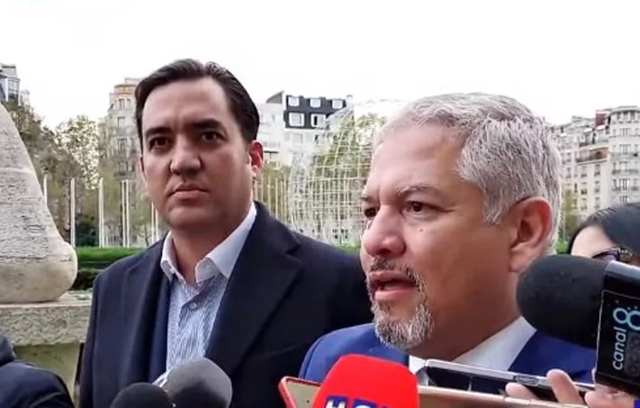 Canciller defiende a Héctor Zelaya tras ser señalado de participar en reunión con narcos
