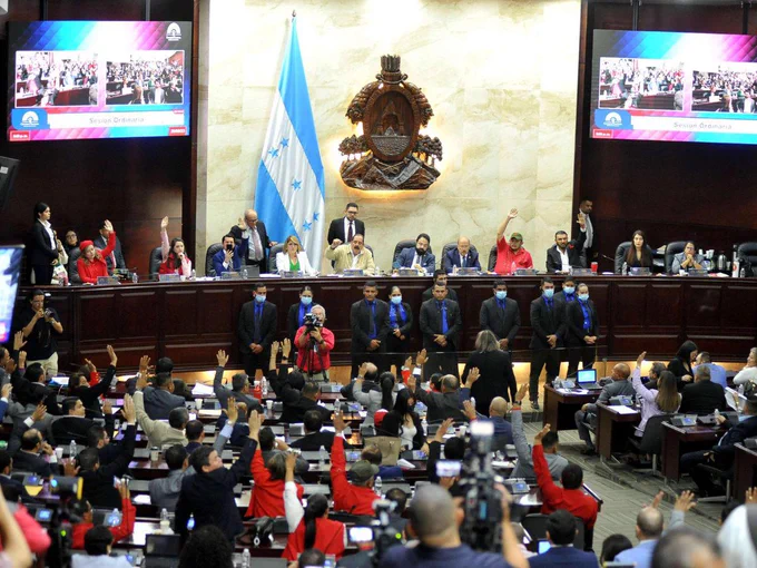 Congreso elige cargos del CNE, TJE, RNP y SAPP