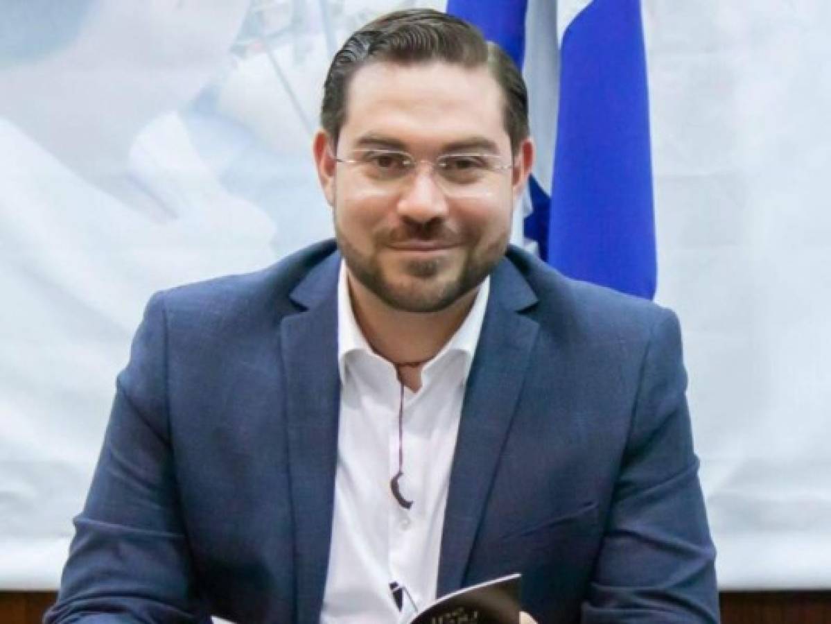 El diputado Jorge Cálix visitó este fin de semana los departamentos de La Paz y Comayagua donde recibió el apoyo de las bases quienes le piden buscar la presidencia de la República