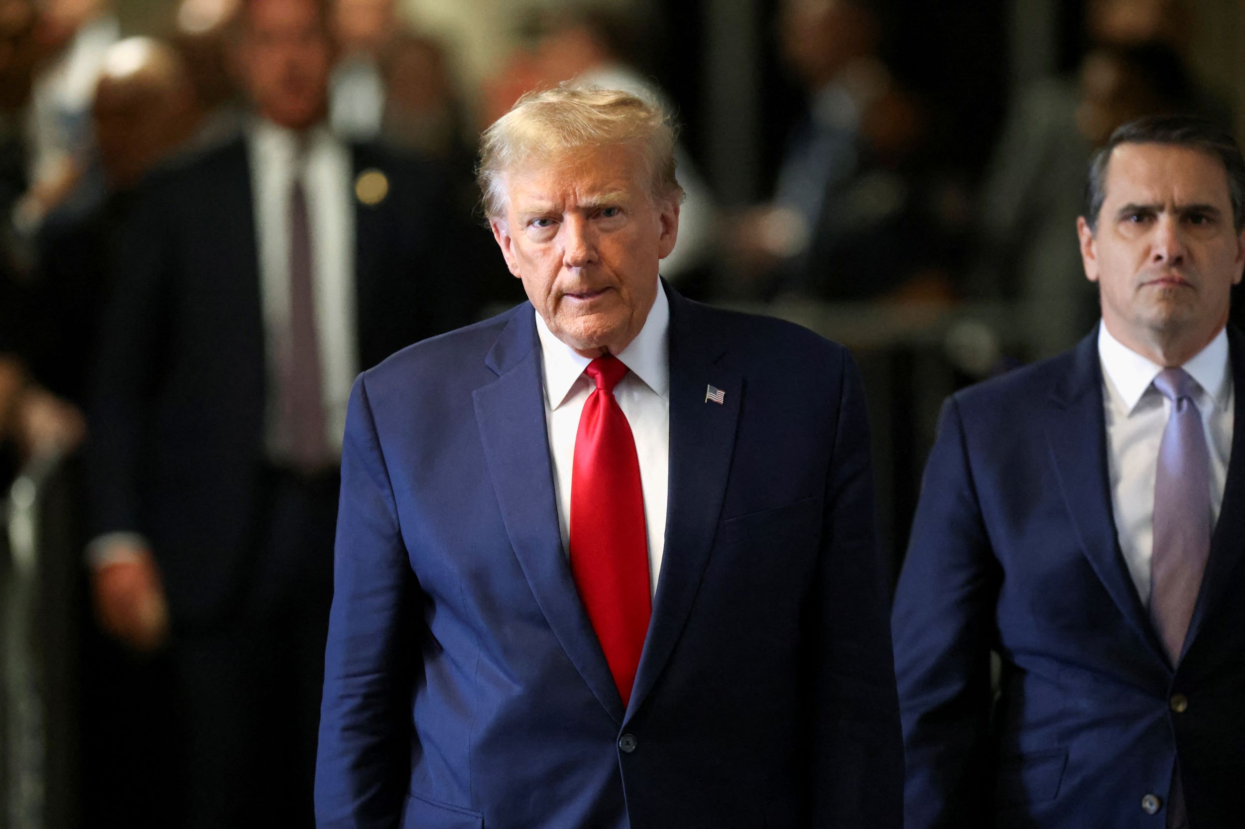 Una jueza se niega a desestimar 32 cargos contra Trump por documentos confidenciales