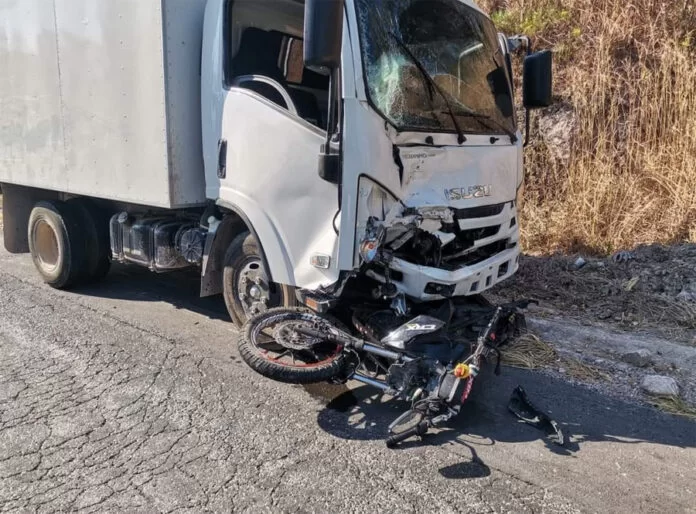 Dos personas fallecen en accidente de tránsito en La Paz