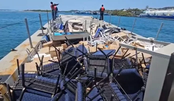 Llegan a Roatán 30 toneladas de ayuda humanitaria