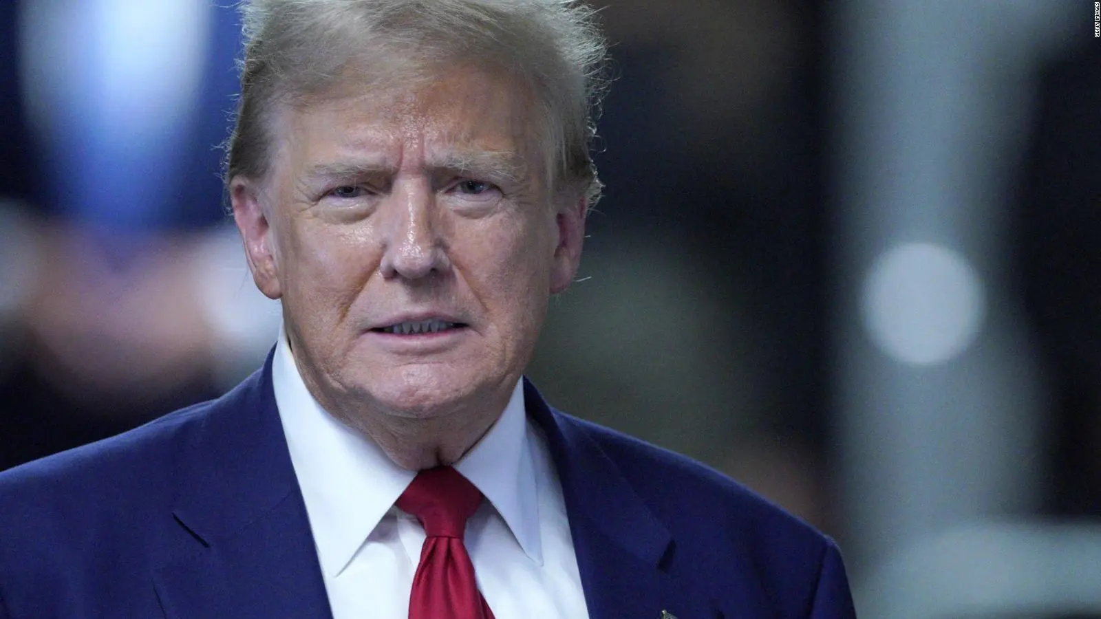 Trump no descarta construir campos de detención para deportaciones masivas de inmigrantes ilegales en caso de ganar la presidencia