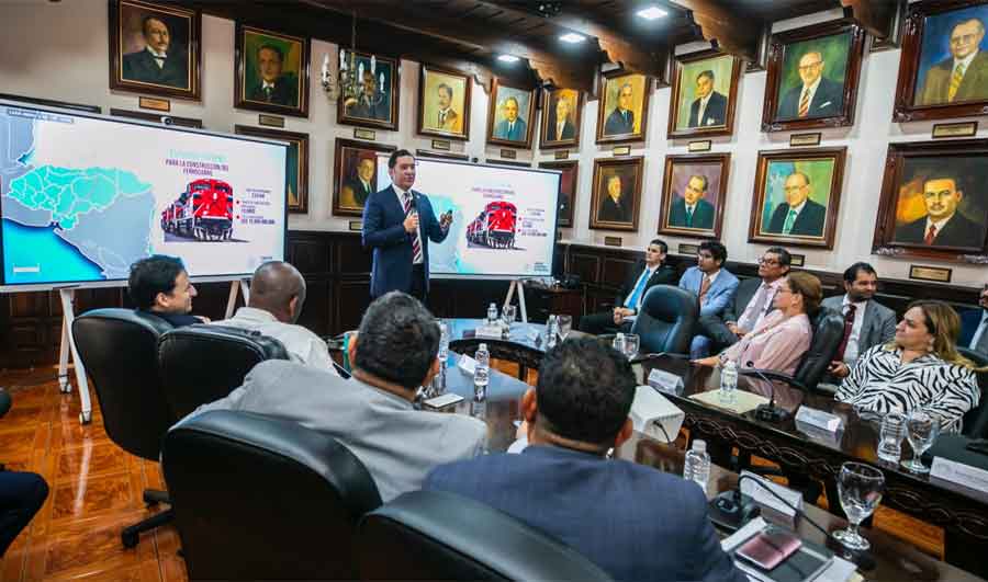 Héctor Zelaya pide “apoyo unánime” del Congreso Nacional para Ferrocarril Interoceánico