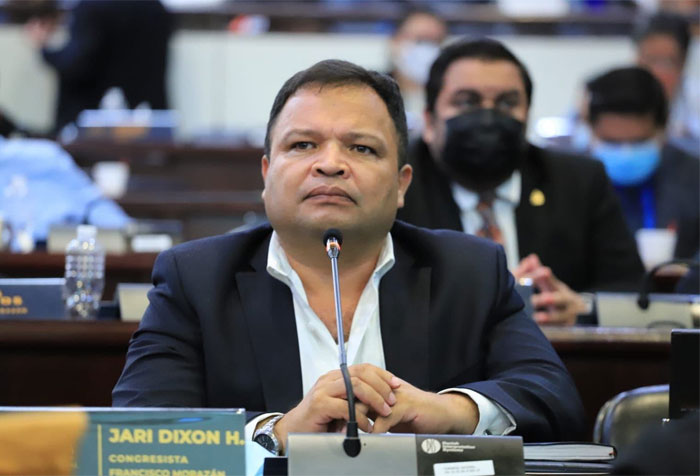 Diputado Jari Dixon pide que se aclare quienes son los responsables del robo de drogas de las instalaciones de las FFAA