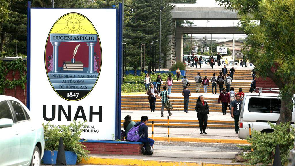 UNAH reprograma inicio de clases de segundo periodo por contaminación ambiental