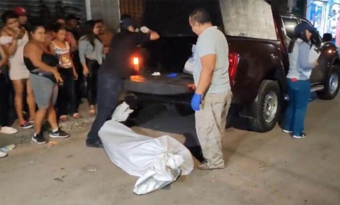 Asesinan a balazos a una mujer, la tercera del día en la capital