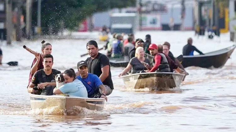 Crece la tragedia por las inundaciones en el sur de Brasil: hay 96 muertos, 1.500.000 damnificados y pronostican más lluvias
