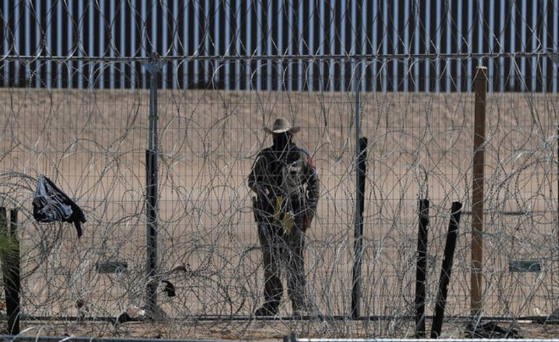 Muere un migrante hondureño en norte de México presuntamente golpeado por Policía de Texas