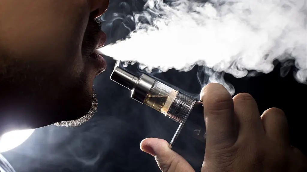 Vapear después de dejar de fumar mantiene alto el riesgo de cáncer de pulmón