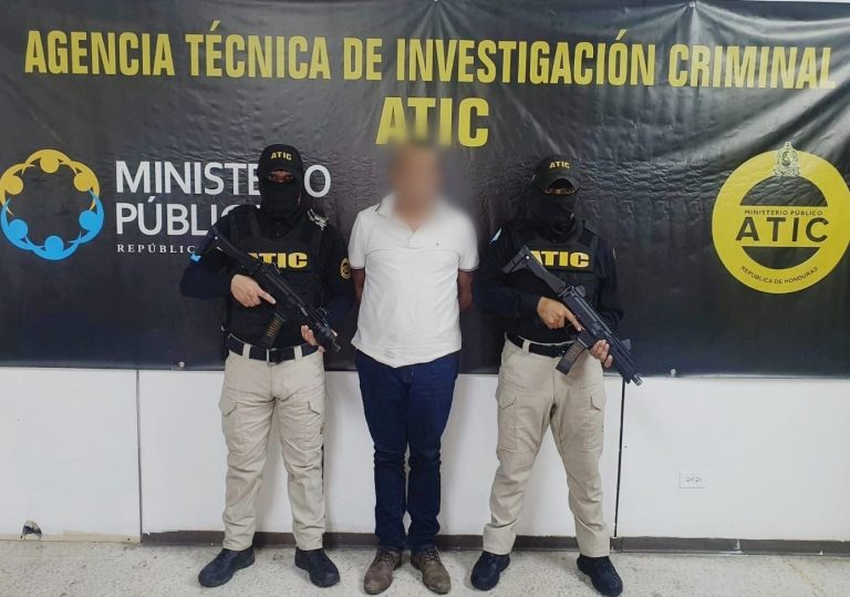 Dictan detención judicial a exregistrador municipal de La Ceiba, por inscribir a una persona con el nombre de otra fallecida