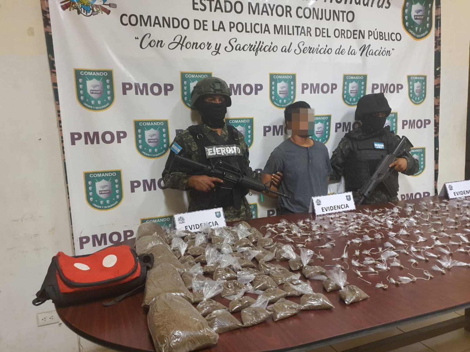 Fuerzas Armadas requiere a ciudadano con posesión de droga en San Pedro Sula