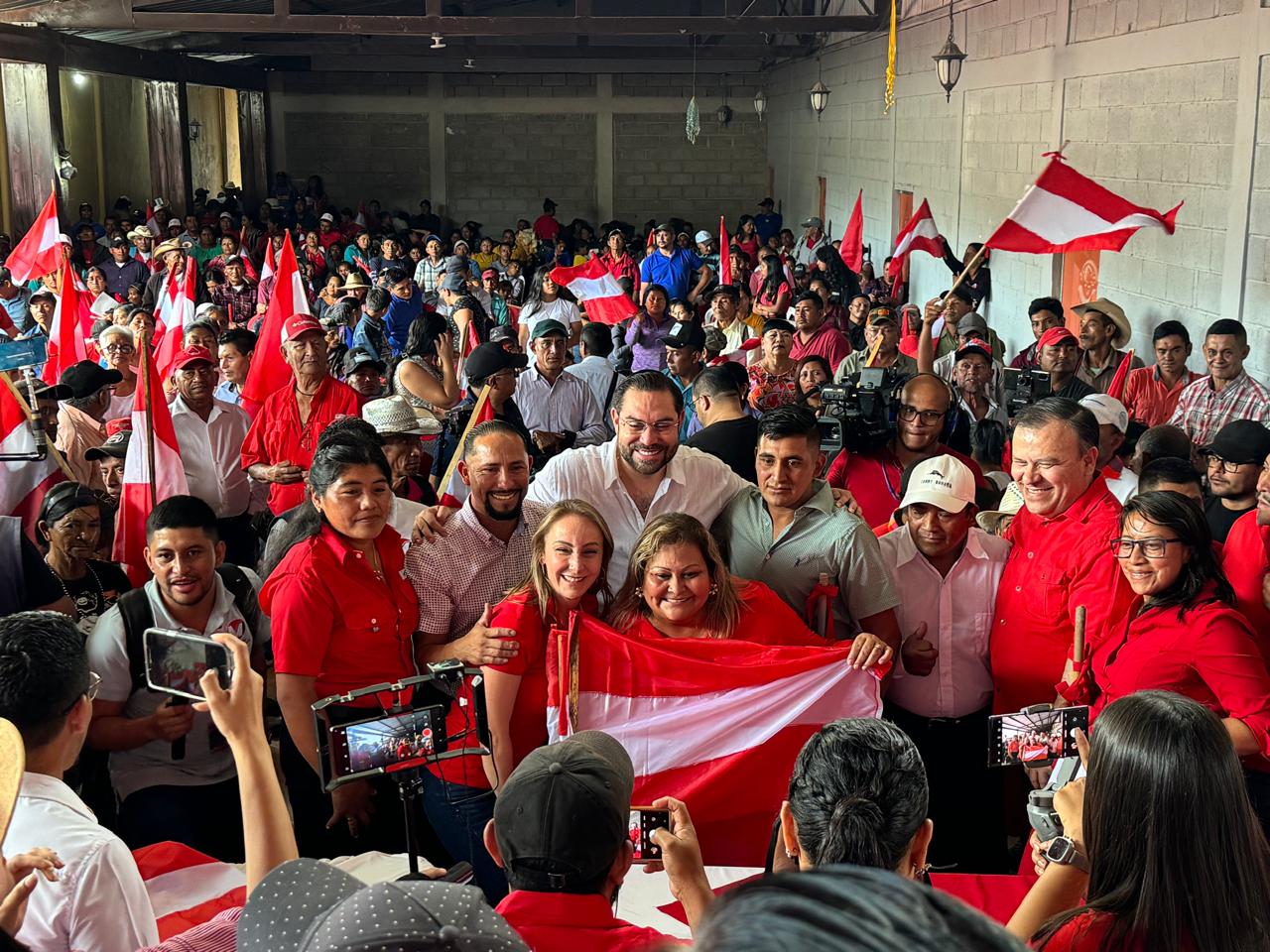 Jorge Cálix visita La Paz y promete potenciar este departamento y “darle la importancia que se merece” en su visita a Marcala