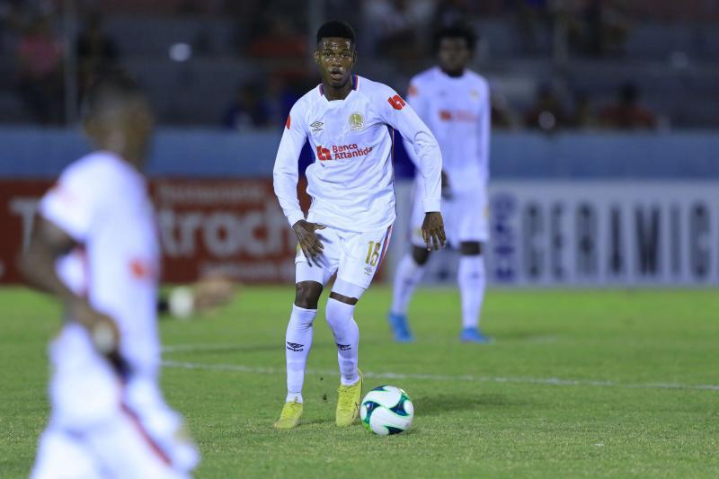 Julián estará casi 20 días de baja en Olimpia
