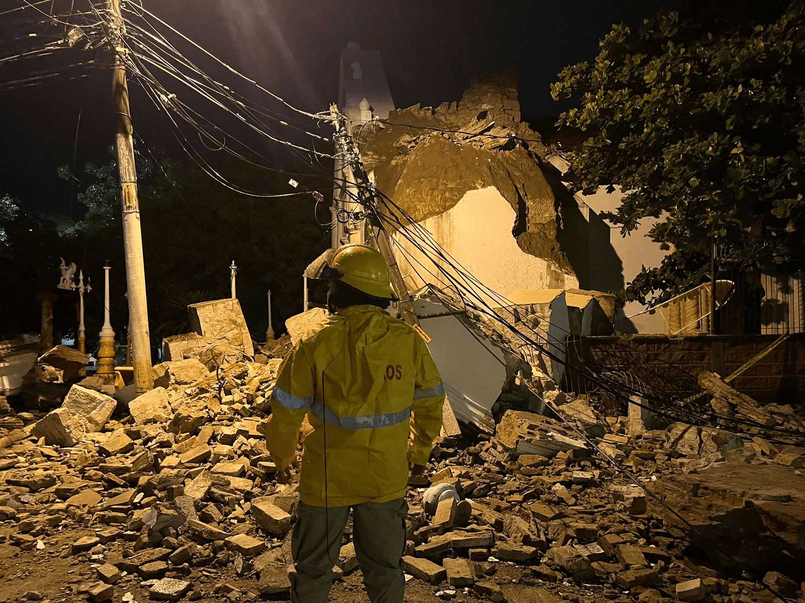 Se desploma campanario de iglesia La Merced en Choluteca tras intensas lluvias