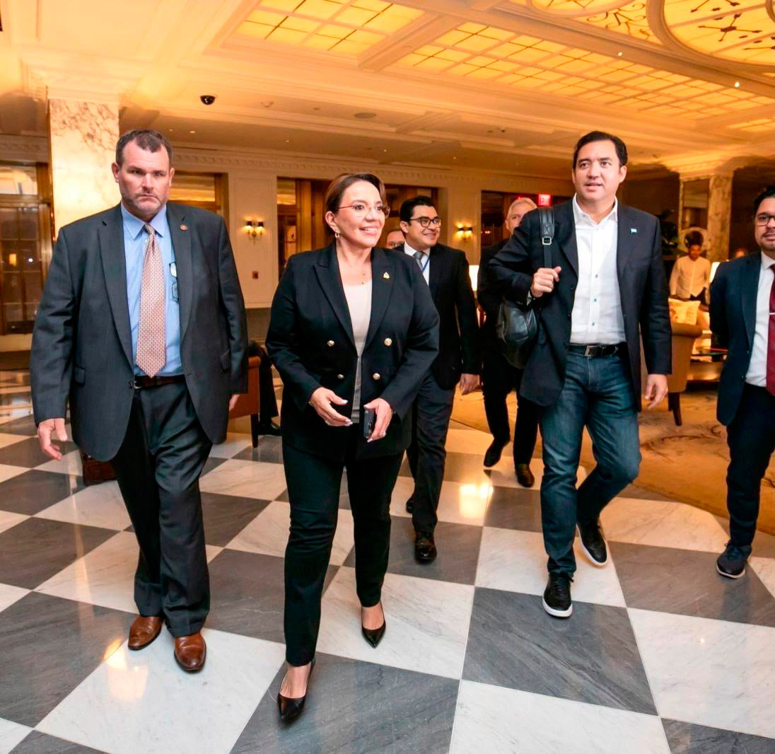 Xiomara Castro llega a Nueva York para participar de la 79 Asamblea de la ONU