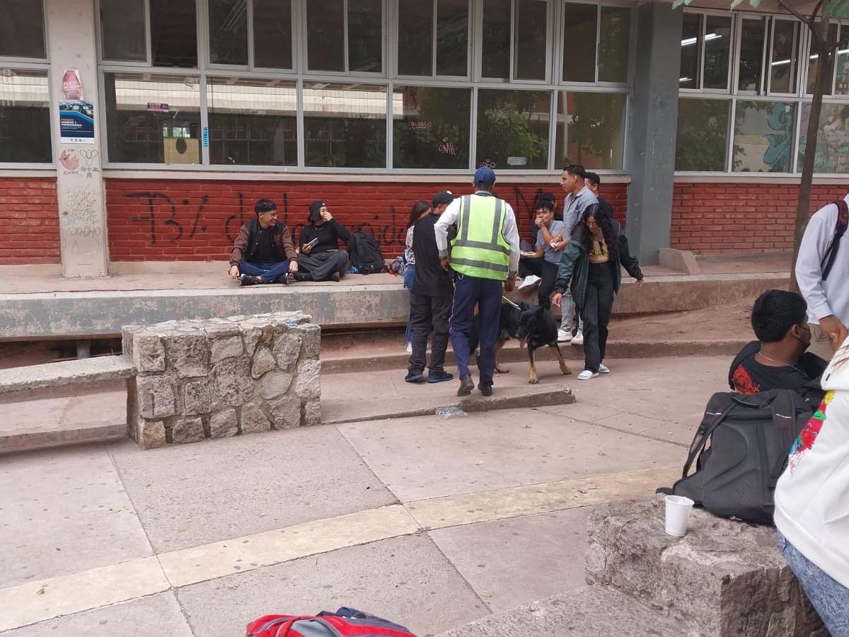 Policía Nacional interviene la UNAH en Tegucigalpa para erradicar la venta de drogas