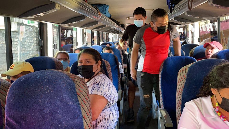 Feriado Morazánico activa terminales de buses y moviliza a miles de viajeros en Honduras