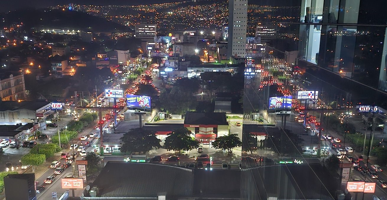 Caos vial en la capital en viernes de actividad política