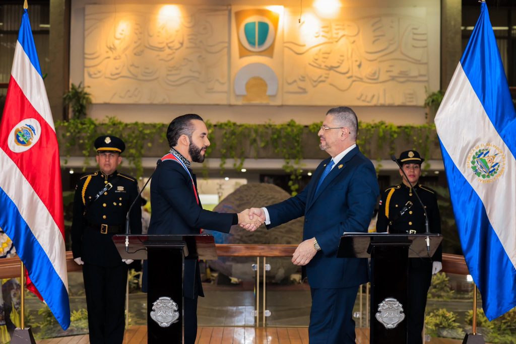 Bukele y Chaves acuerdan crear una “Liga de Naciones” para buscar la “prosperidad”
