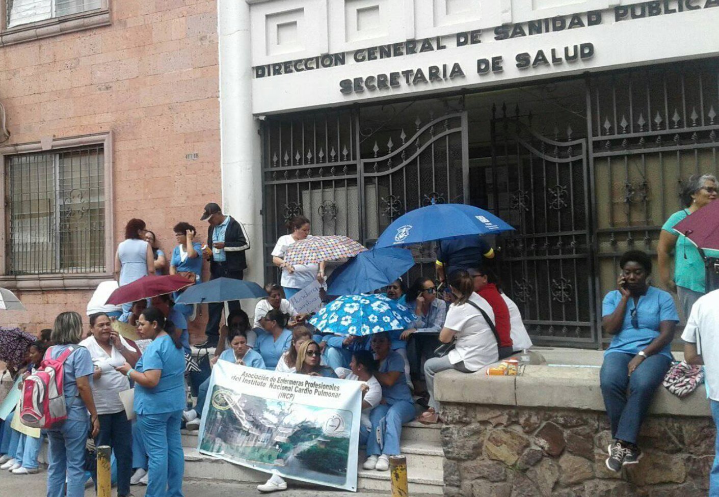Enfermeras suspenden paro tras lograr acuerdo con la SESAL
