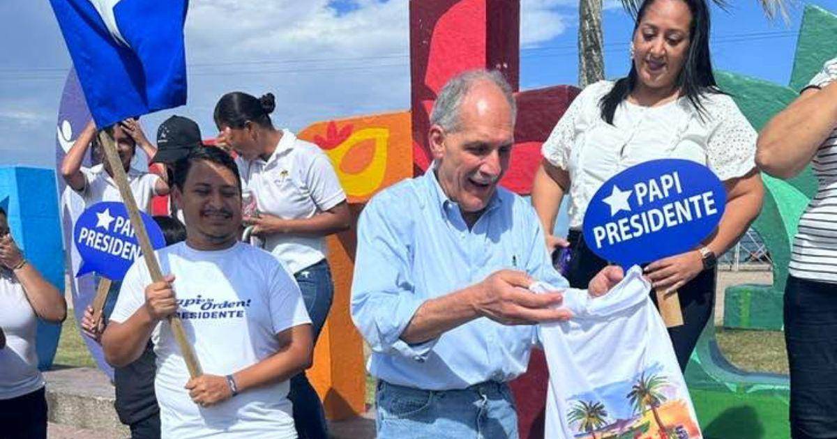 Le regresan millonaria fianza a Tito Asfura; revocan las medidas cautelares