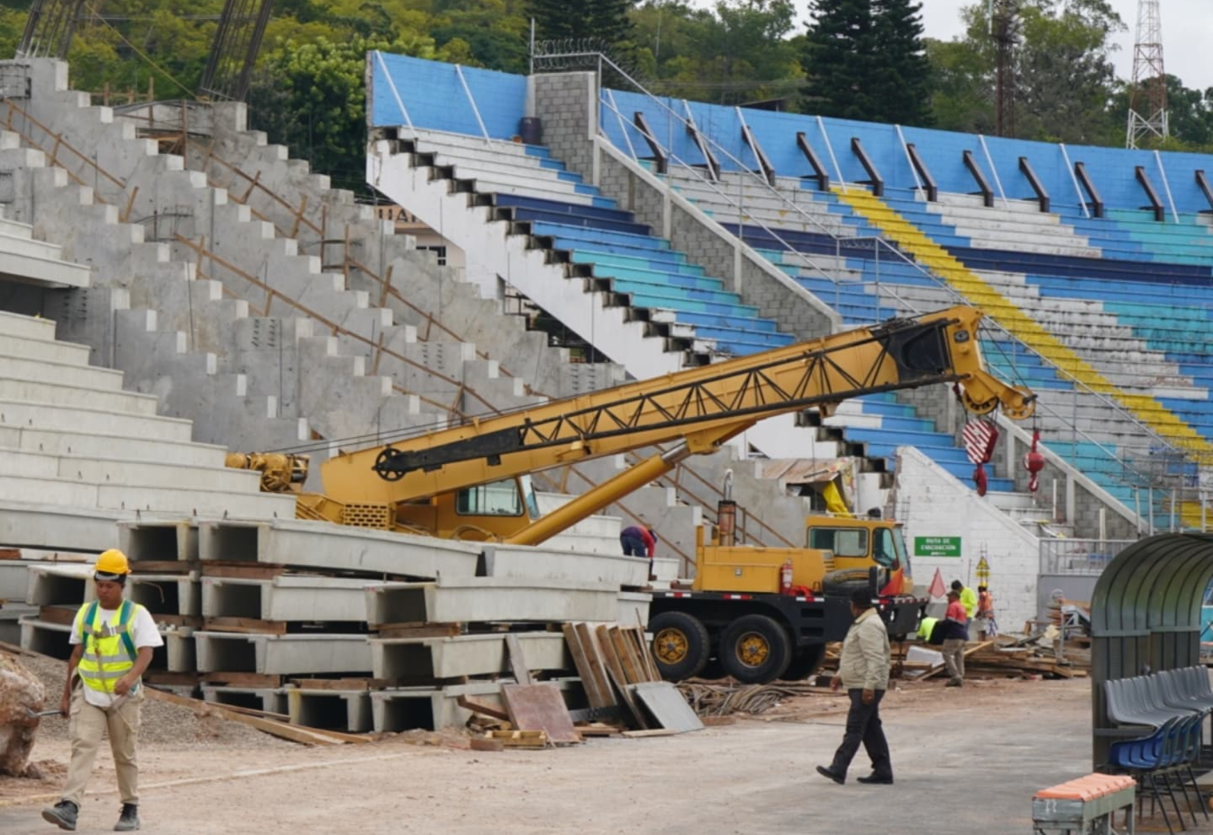 Graderías no están listas para la Gran Final y partidos entre Olimpia y Motagua no se jugarán a estadio lleno