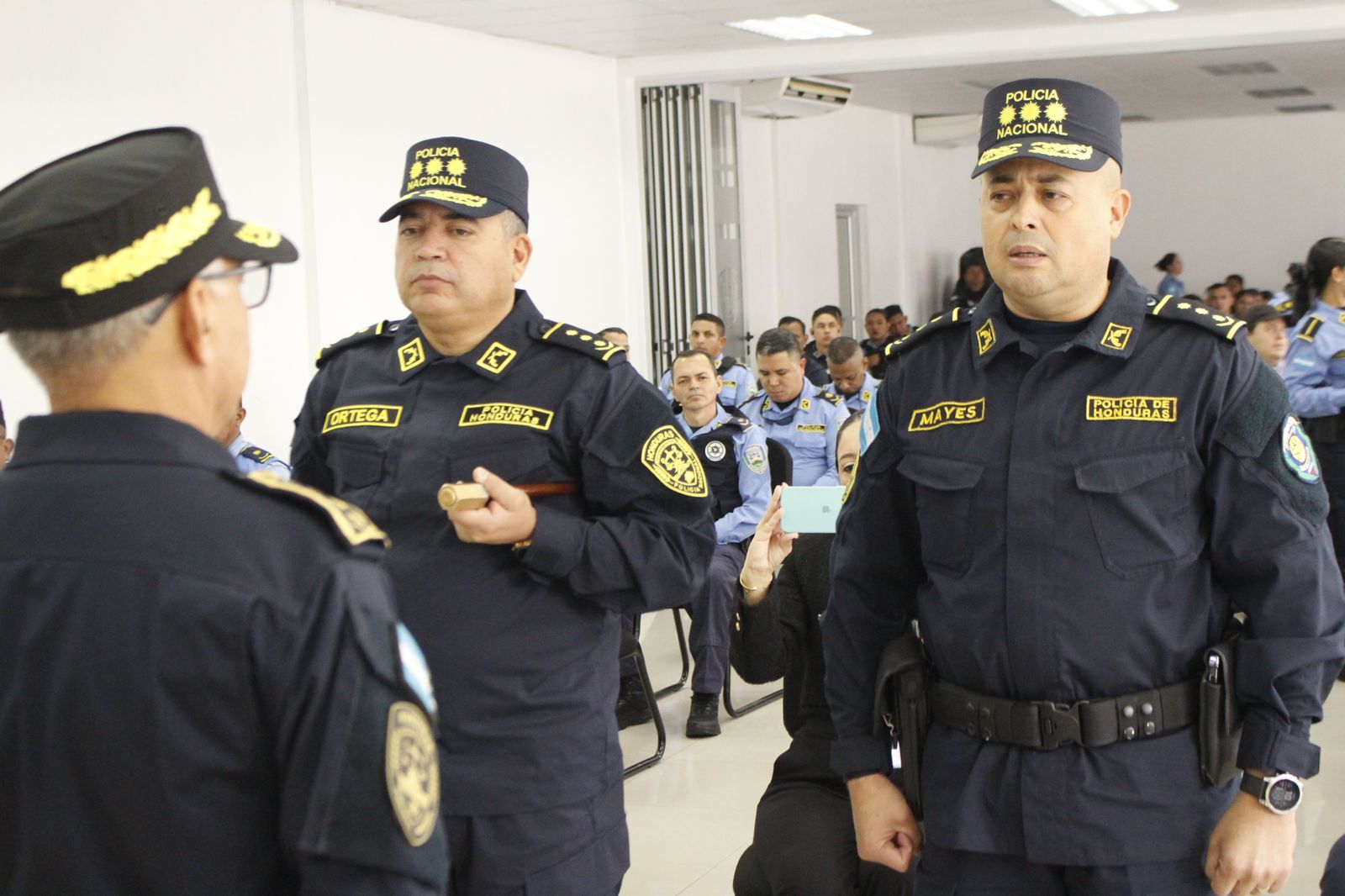 Policía Nacional impulsa nuevas estrategias con la incorporación de nuevos líderes en la región del Valle de Sula