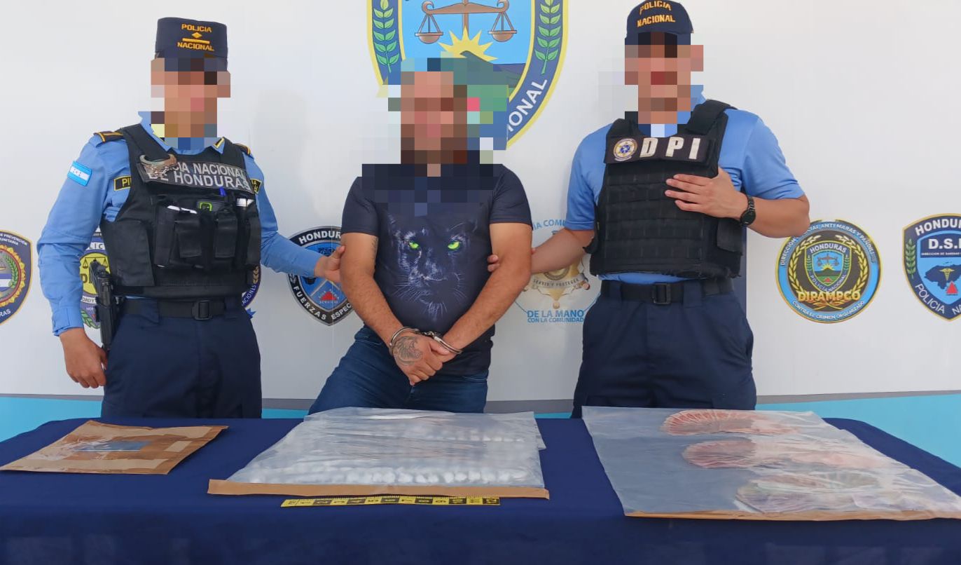 Un copaneco con más de 100 puntas de cocaína y dinero en efectivo es arrestado por la DPI