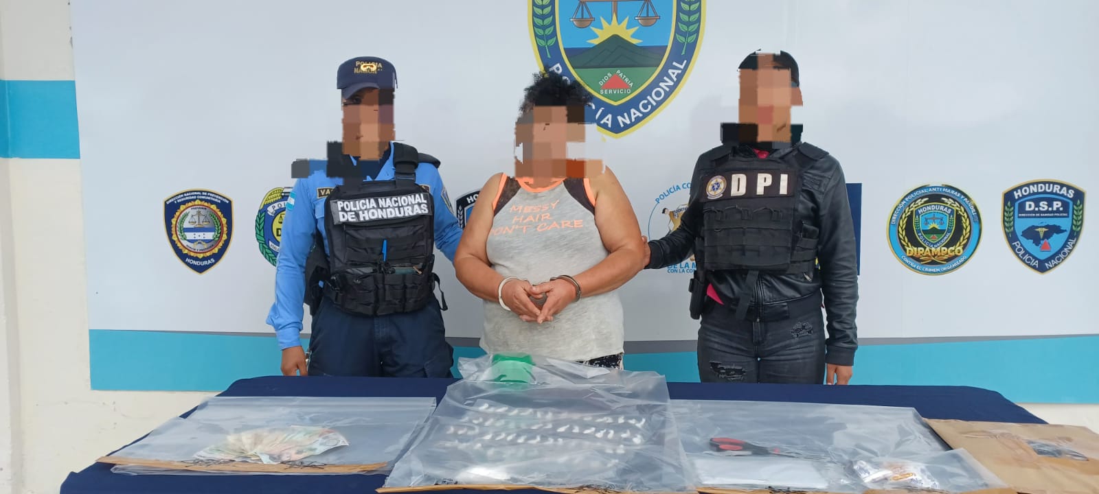 DPI detienen a mujer en posesión de droga