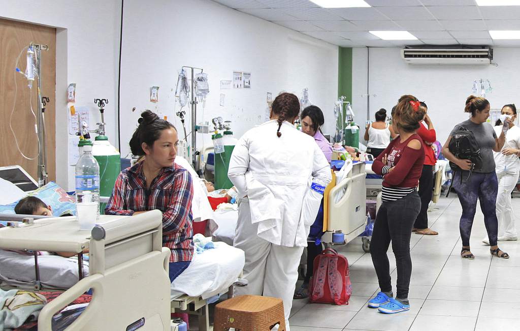 Personal contratado de emergencia para combatir el dengue en el Hospital Escuela denuncia falta de pago de seis meses de trabajo