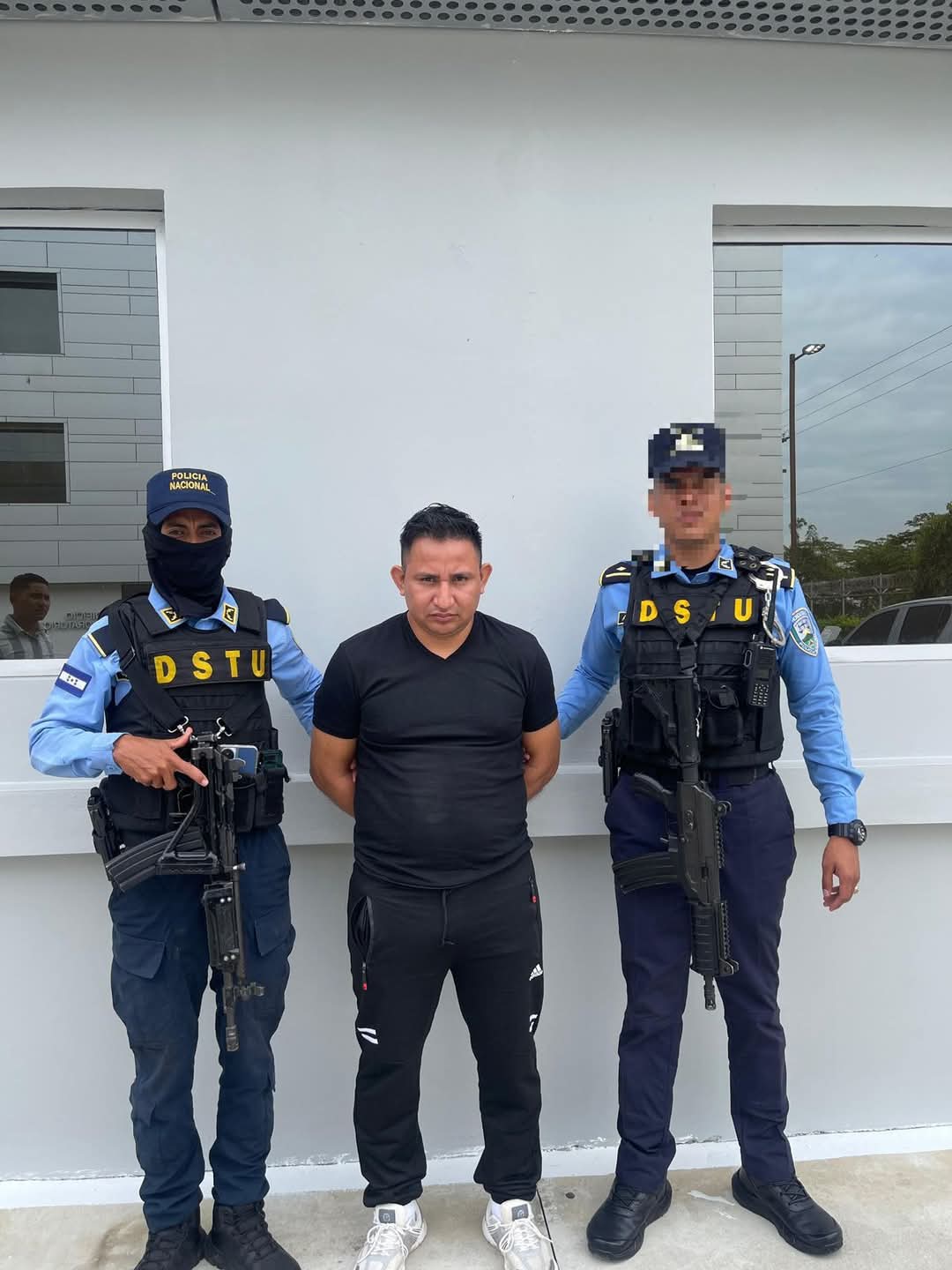 División del transporte ejecuta orden judicial por estafa en San Pedro Sula