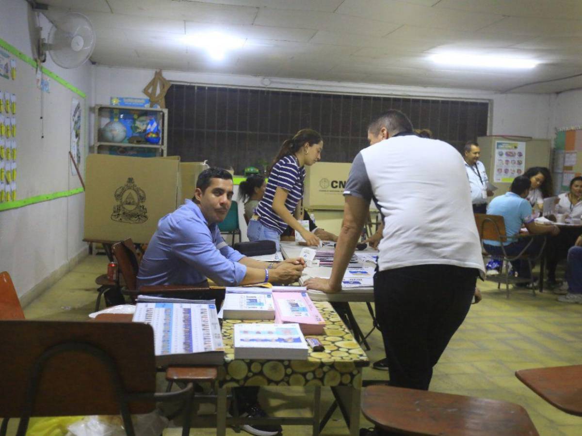 Mañana realizarán elecciones primarias en dos centros de votación de la capital tras desastre electoral