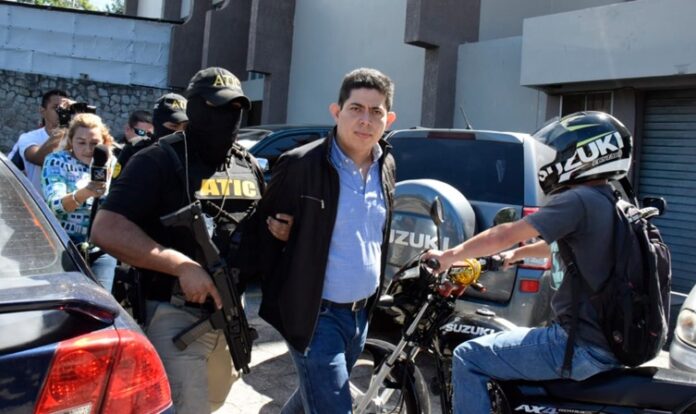 Condenan a siete años de cárcel a Luis Fernando Suárez implicado en caso Pandora