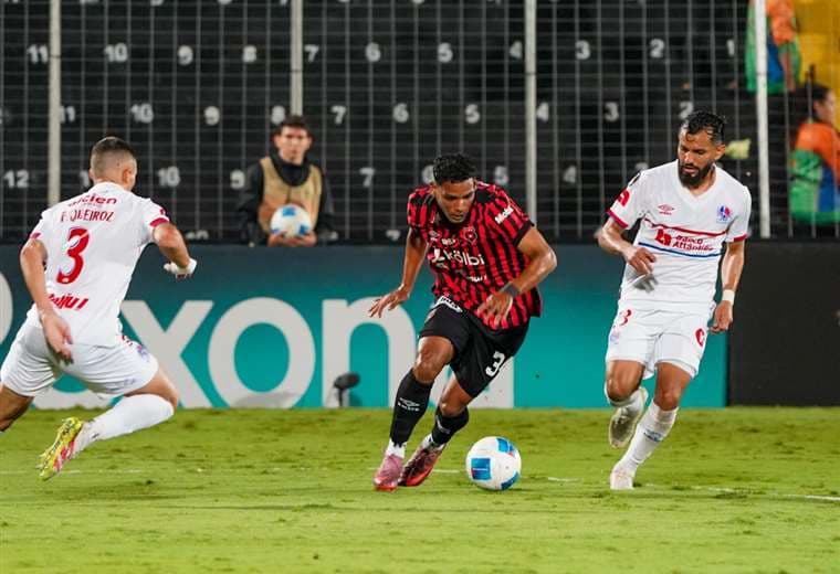 Olimpia consigue importante empate con Alajuelense y debe sentenciar su pase a la final de la Central American Cup en el Chelato Uclés