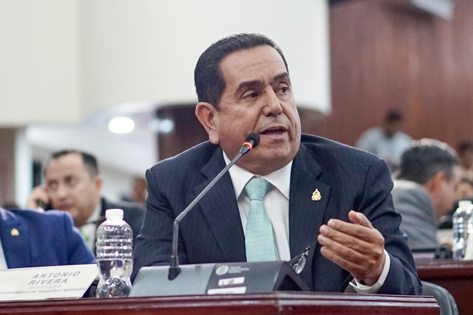 Diputado Antonio Rivera Callejas presenta proyecto para regular cadenas nacionales y limitar su uso a situaciones excepcionales