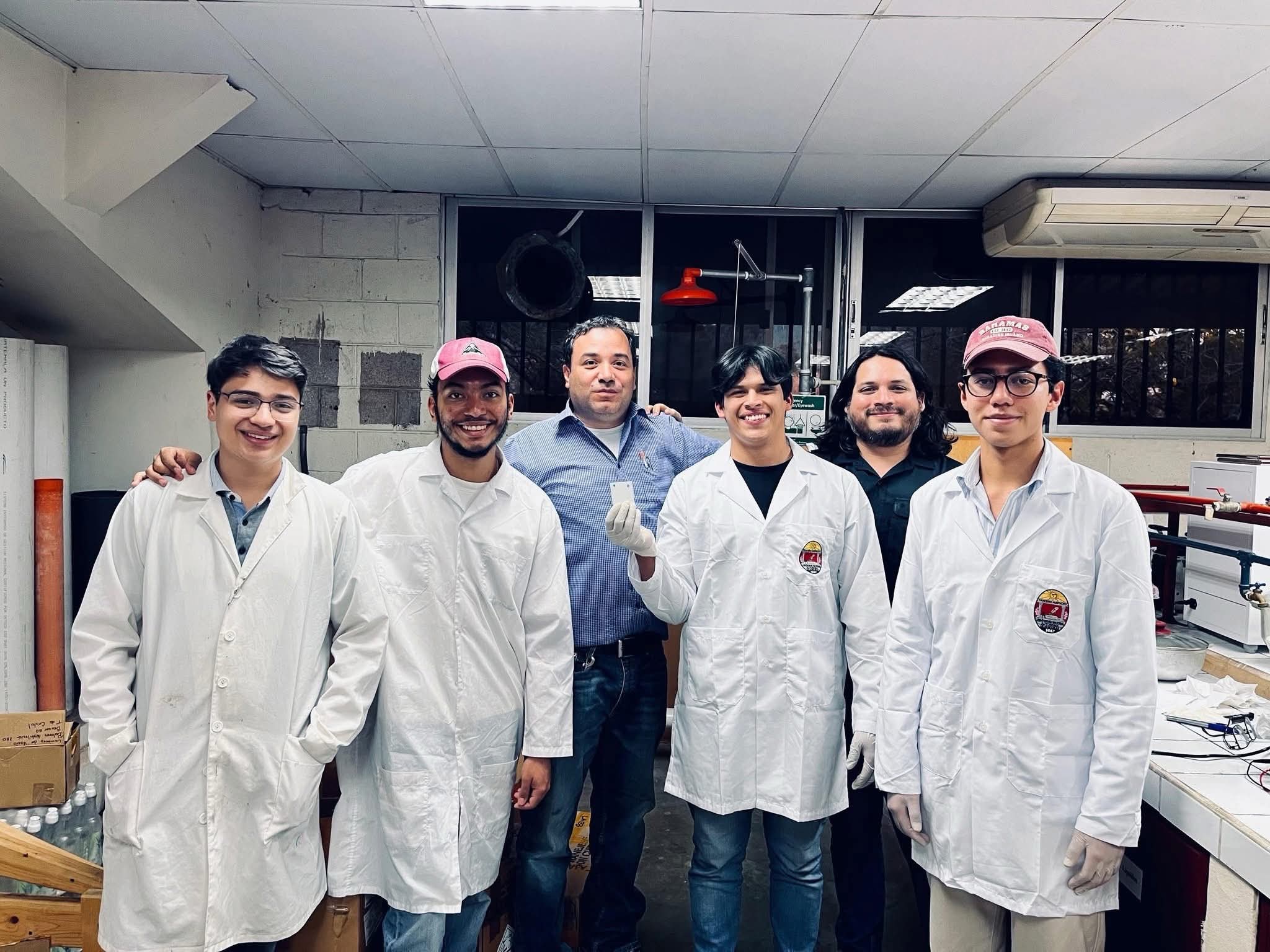 Honduras marca un avance histórico en tecnología aeroespacial con anodizado de grado espacial