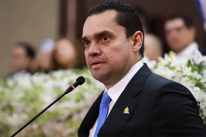 Congreso impulsa plan nacional de lectura de la Biblia en escuelas para fortalecer valores