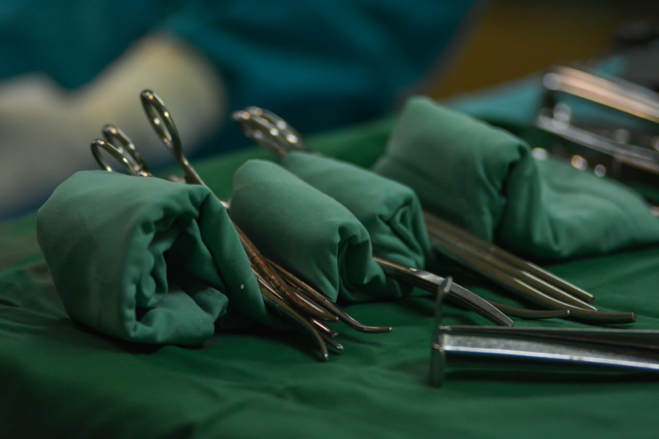 ASJ urge acelerar abastecimiento de medicamentos y reducir mora quirúrgica en hospitales