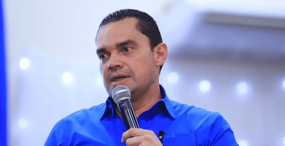 Tomás Zambrano destaca respaldo al magisterio y aumento presupuestario para educación