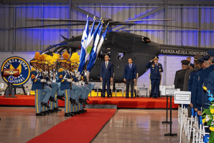 Presidente Asfura resalta fortalecimiento de la Fuerza Aérea Hondureña en su 95 aniversario