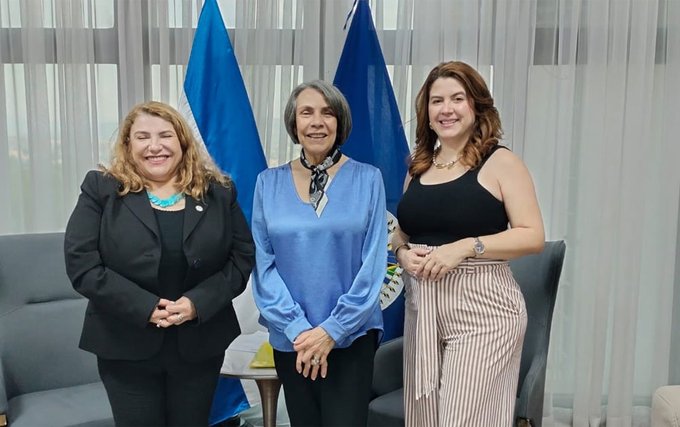 Embajadora de la OEA recibe a Cossette López como representante de Honduras ante el organismo